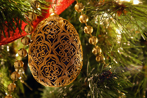 egg-ornament